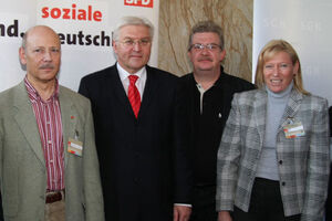 Harald Lieske, Frank-Walter Steinmeier, Heiko Gentzel und Sabine Doht (v.l.n.r.)
