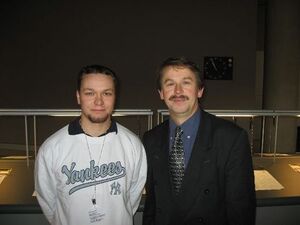 Kat Bärnt (links) mit Dr. Gerhard Botz im Deutschen Bundestag