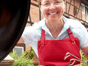 Heike Taubert grillt