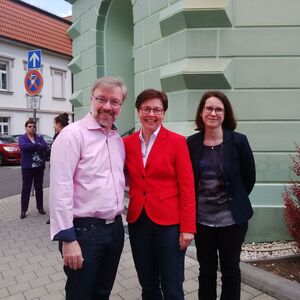 v.l.: MdL Frank Warnecke, Finanzministerin Heike Taubert und SPD-Kreisvorsitzende Melanie Siebelist