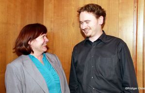 Verstehen sich als "Angebot" gelebter Demokratie- Dr. Birgit Freyni und Christian Gesang