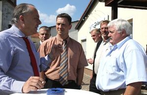Unser Wirtschaftsminister wird in Barchfeld von Altbürgermeister Franz Römhild begrüßt