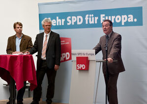 v.l. Ronny Fritzlar, Joachim Schwiderke und Franz Müntefering Foto: Jörg Esser (www.einpraegsam.de)