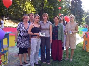 ASF Frauen überreichen die Spenden an SHIA e.V.