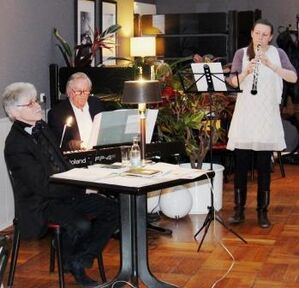von links: Hans-Jürgen-Döring, GMD Wolfgang Hocke, Anna Kirby